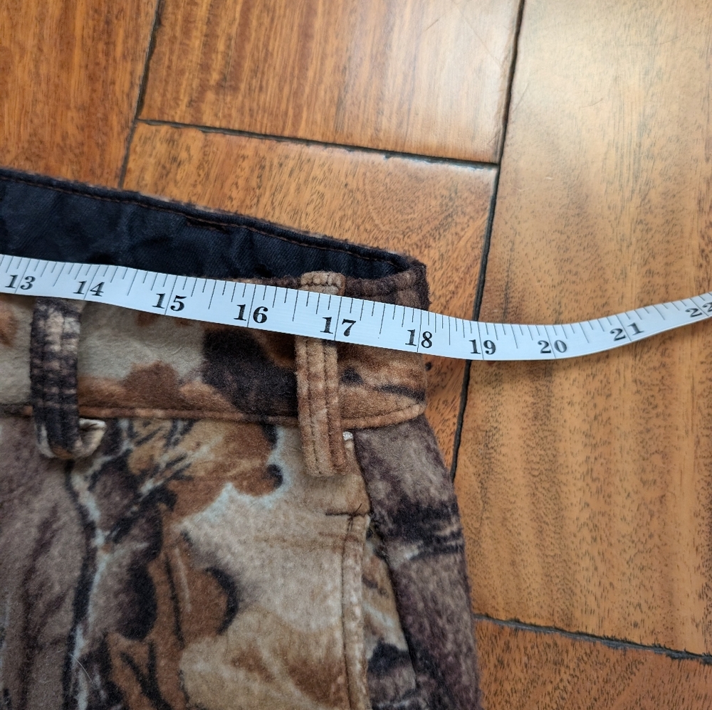Cabela's Vintage Forest Camo Pants (L) - Picture 7 of 9